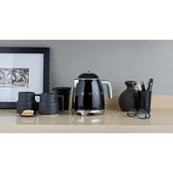 SmegMini-Wasserkocher 0,8 l 1400 W 50’s Style schwarz